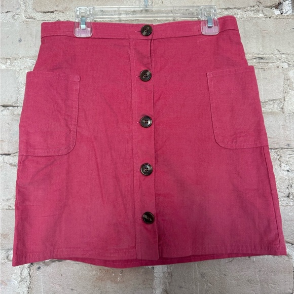 Little English Raspberry Button-Front Mini Skirt - Picture 2 of 6
